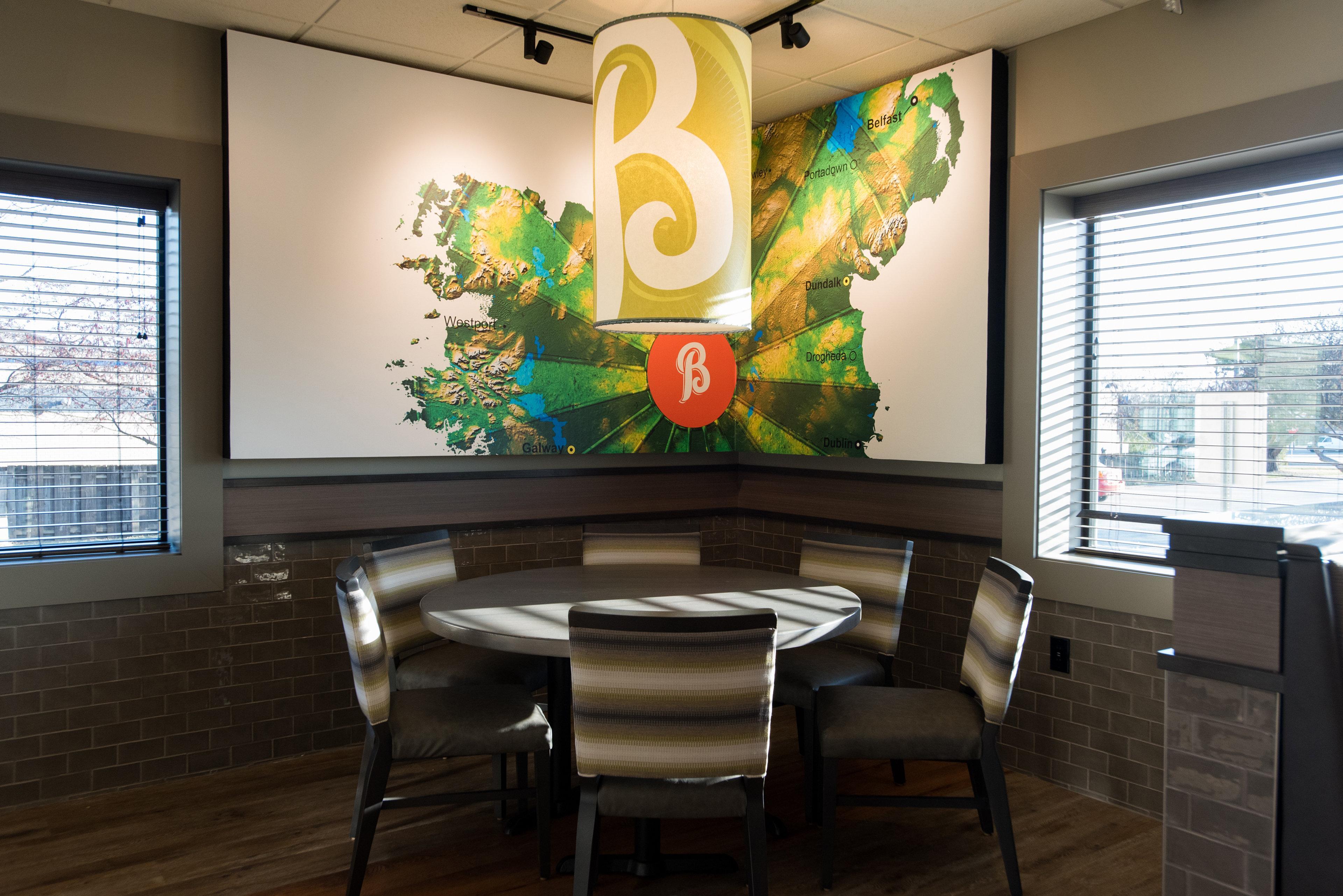 Holiday Inn Hotel & Suites Des Moines-Northwest By Ihg Urbandale Buitenkant foto