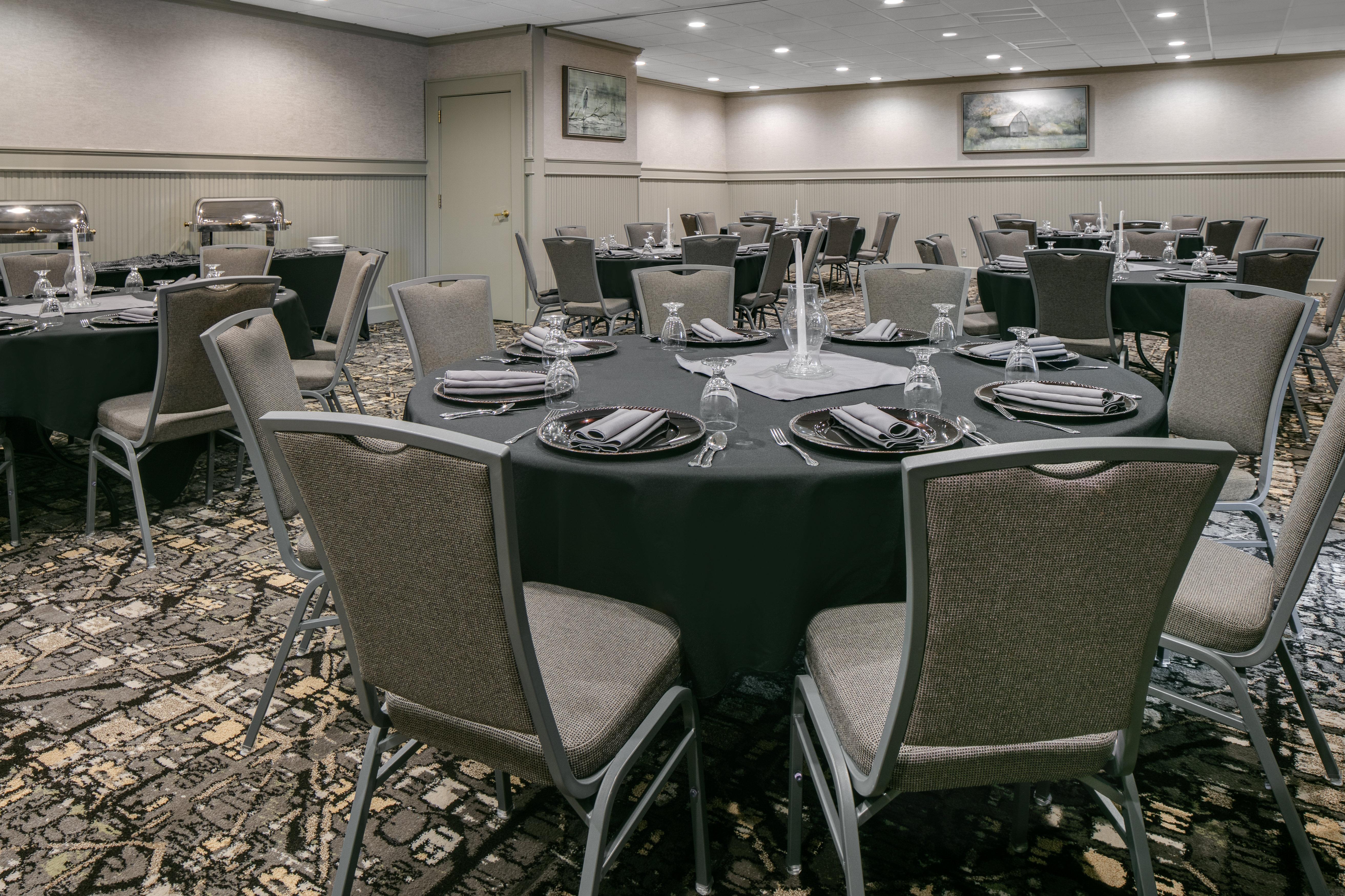 Holiday Inn Hotel & Suites Des Moines-Northwest By Ihg Urbandale Buitenkant foto