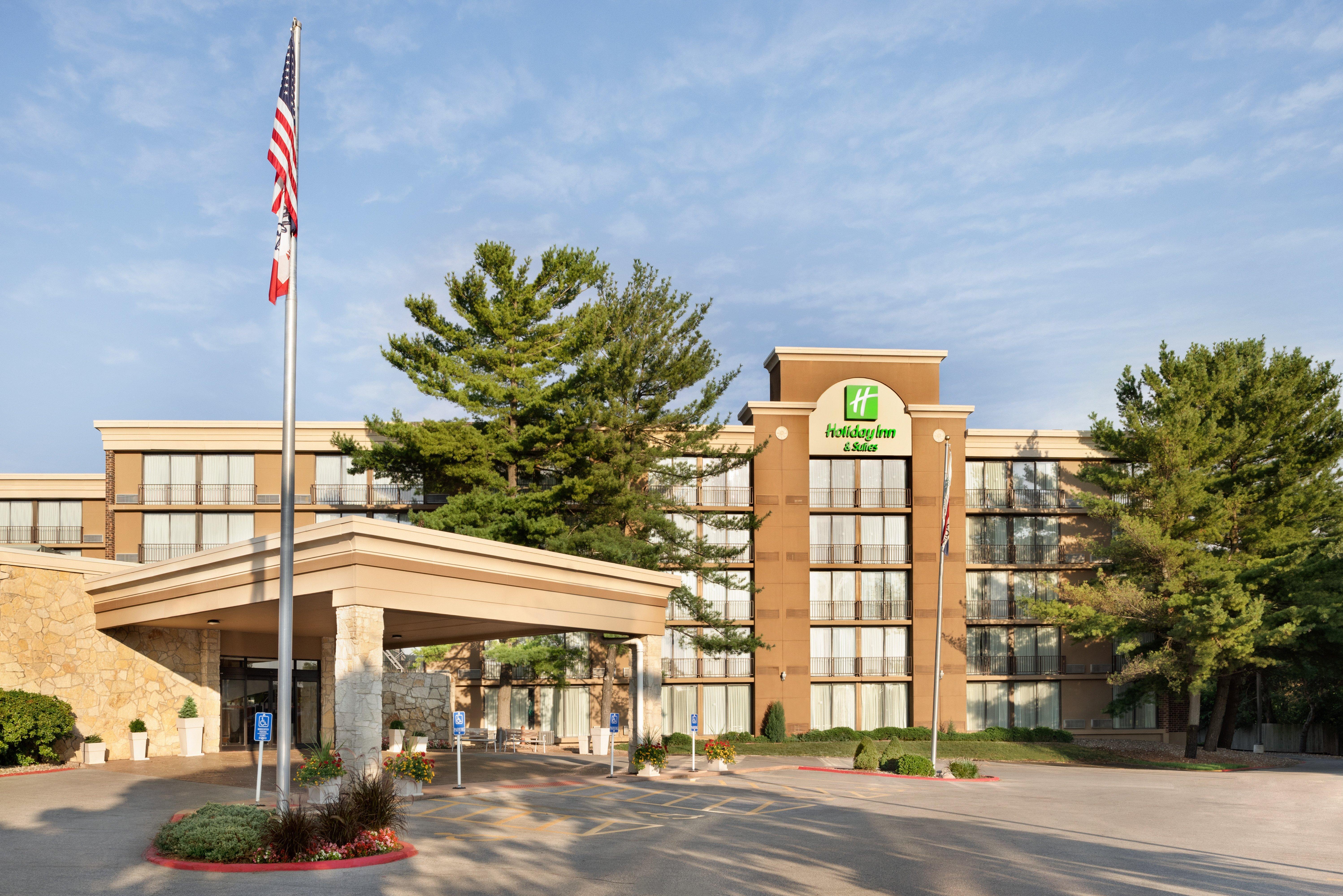 Holiday Inn Hotel & Suites Des Moines-Northwest By Ihg Urbandale Buitenkant foto