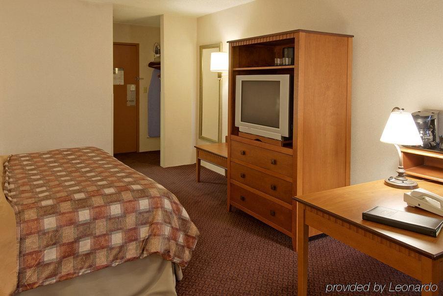 Holiday Inn Hotel & Suites Des Moines-Northwest By Ihg Urbandale Kamer foto